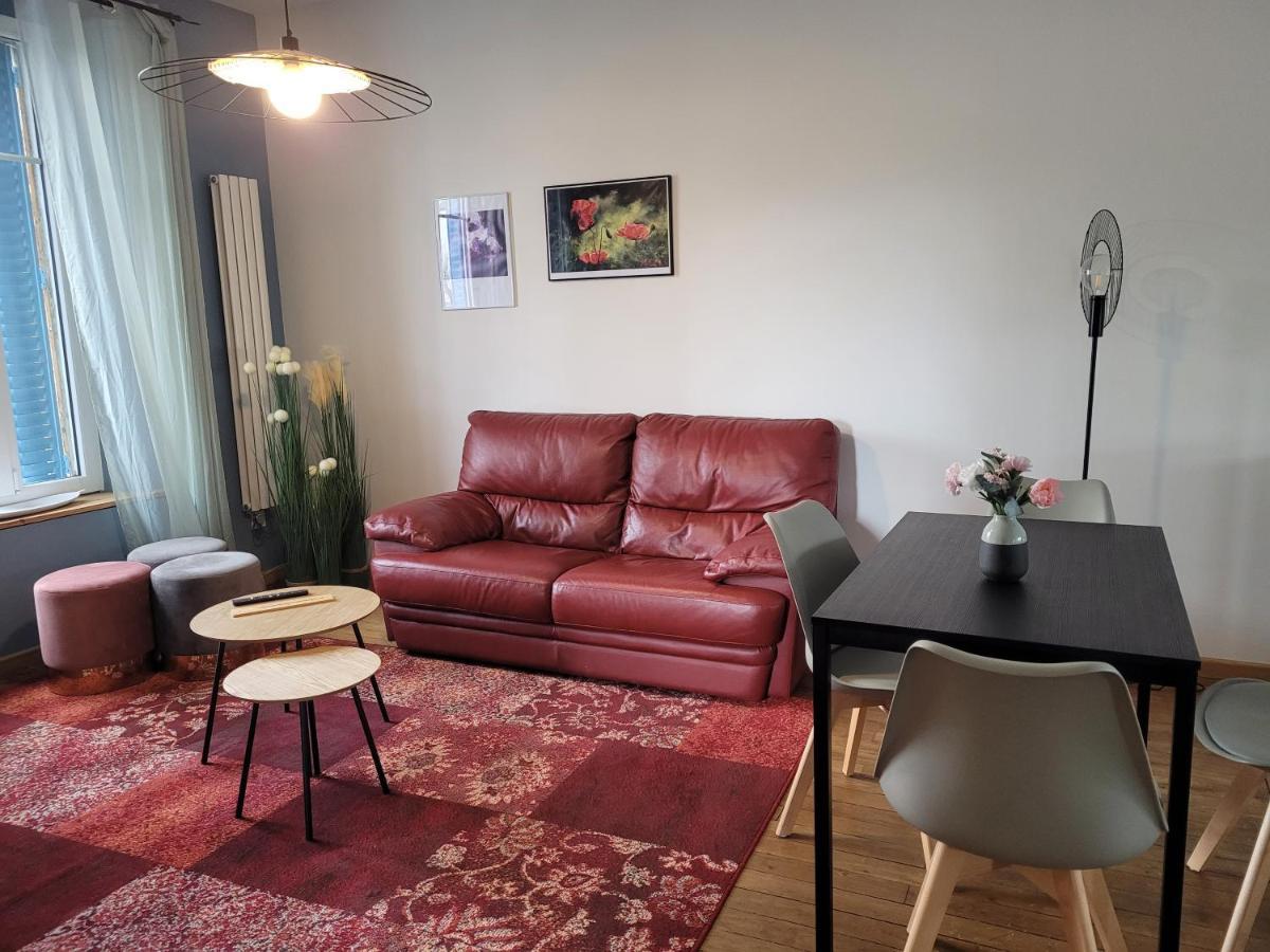 Appartements Cdg Joigny Bagian luar foto