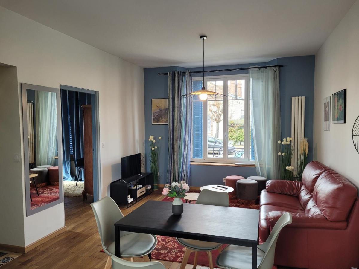 Appartements Cdg Joigny Bagian luar foto