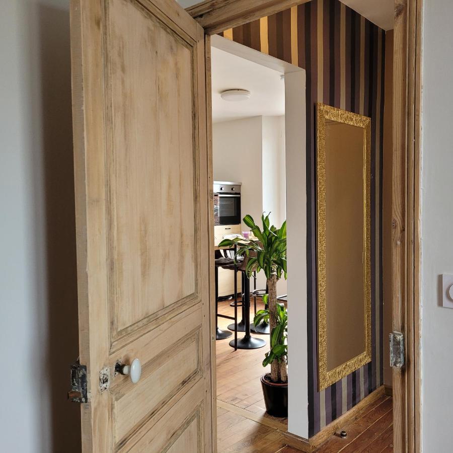 Appartements Cdg Joigny Bagian luar foto