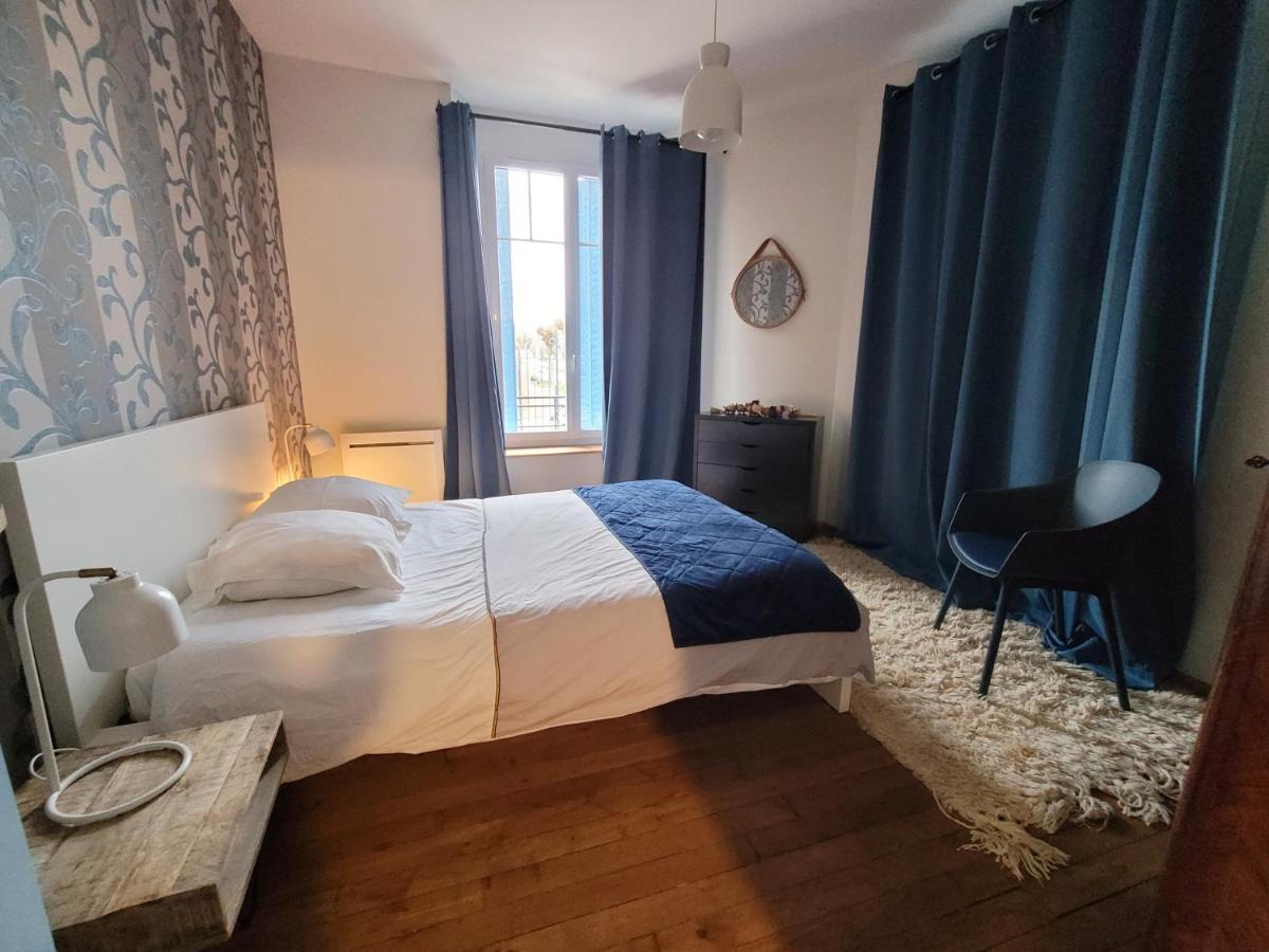 Appartements Cdg Joigny Ruang foto