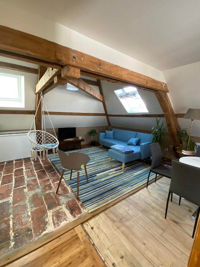 Appartements Cdg Joigny Bagian luar foto