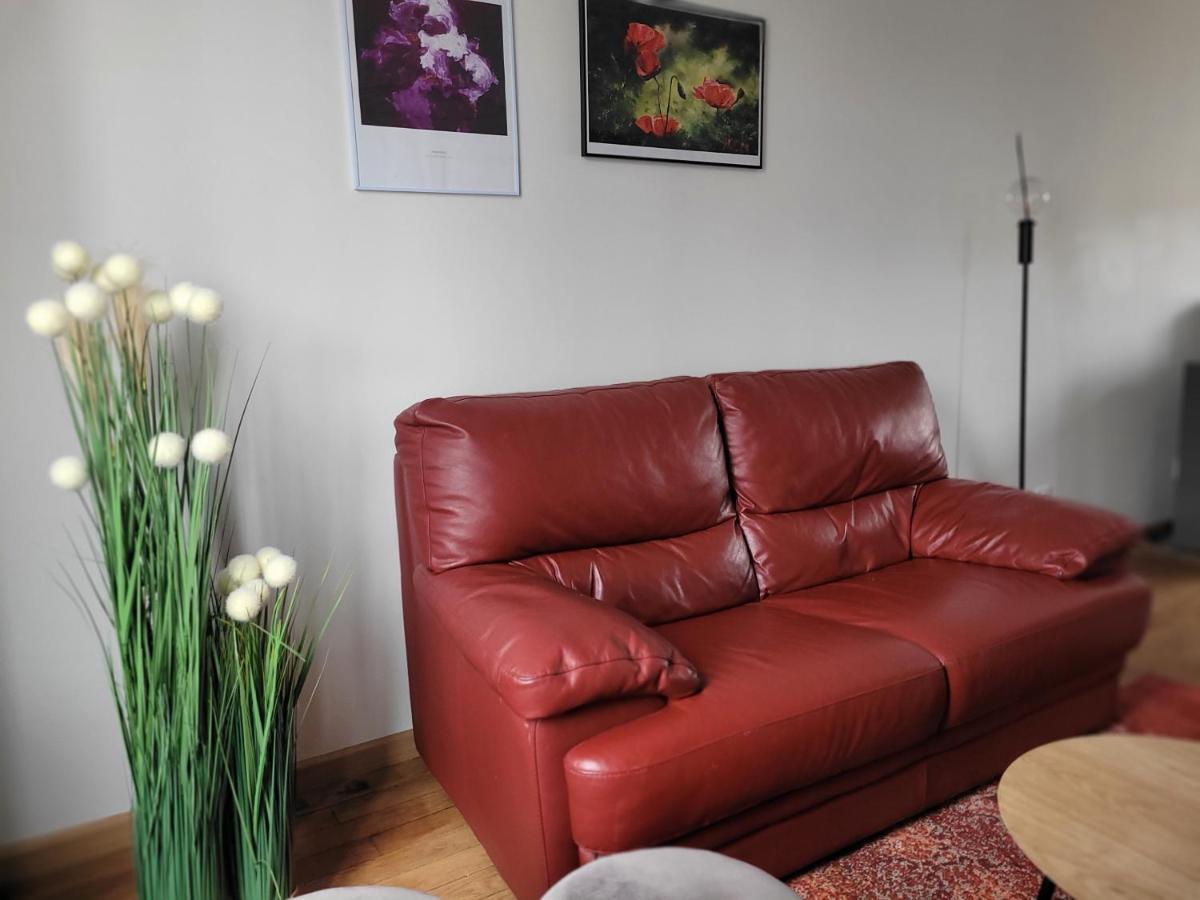 Appartements Cdg Joigny Bagian luar foto
