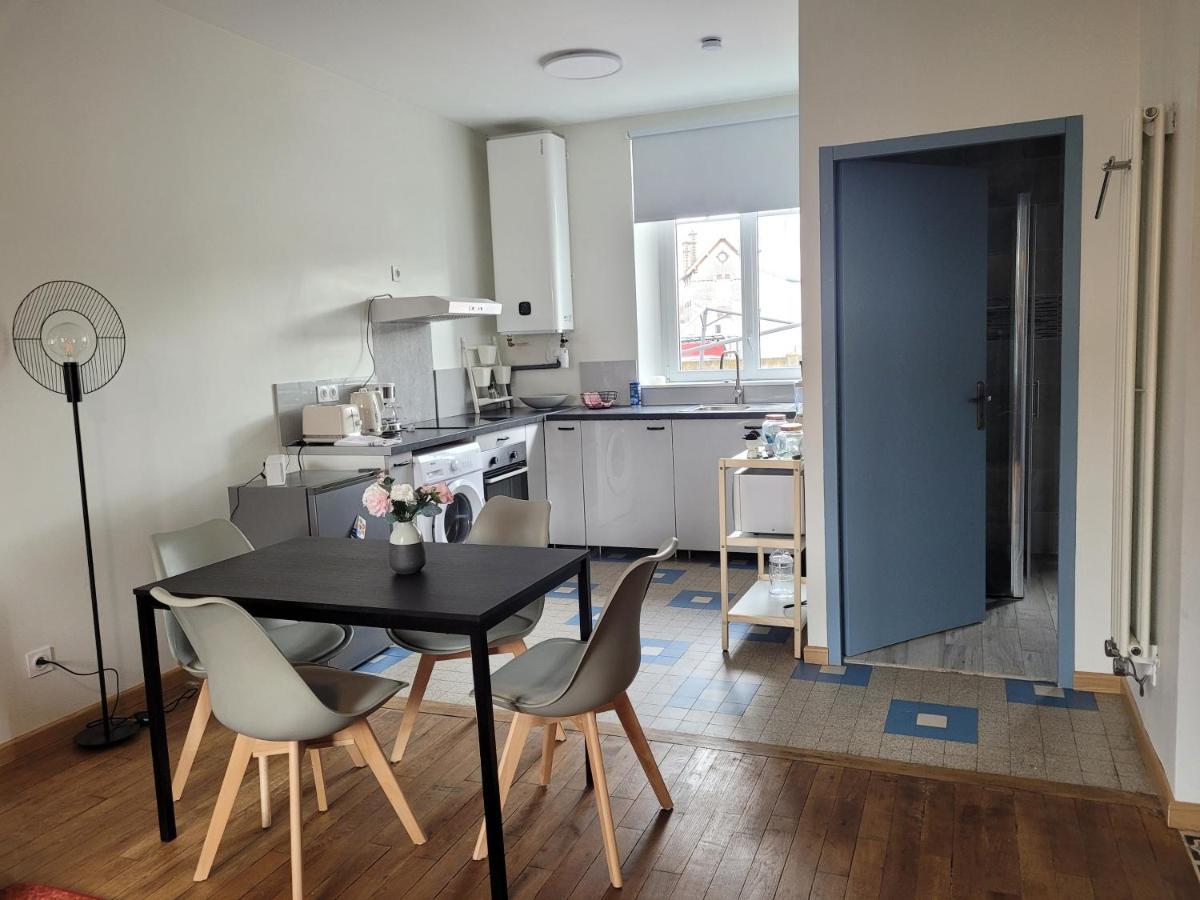 Appartements Cdg Joigny Bagian luar foto